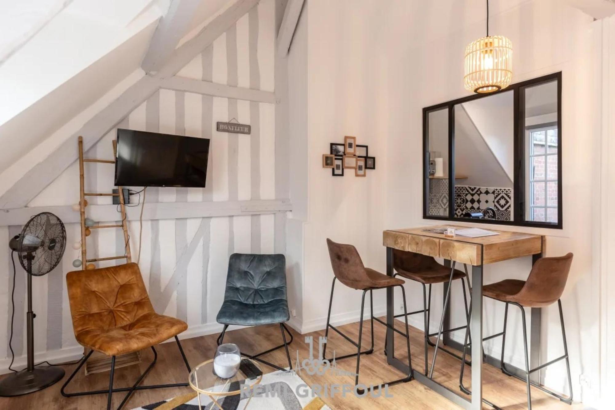 La Capucine Lovely Studio City Center Honfleur Exteriör bild